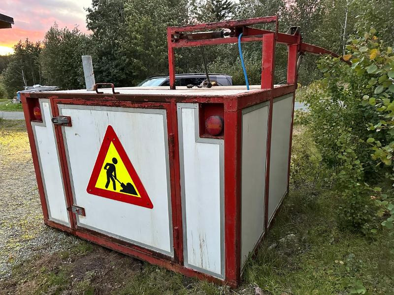 Kent Skiltvasker til traktor - Kmetijski stroj: slika 4 Kent Skiltvasker til traktor - Kmetijski stroj: slika 4