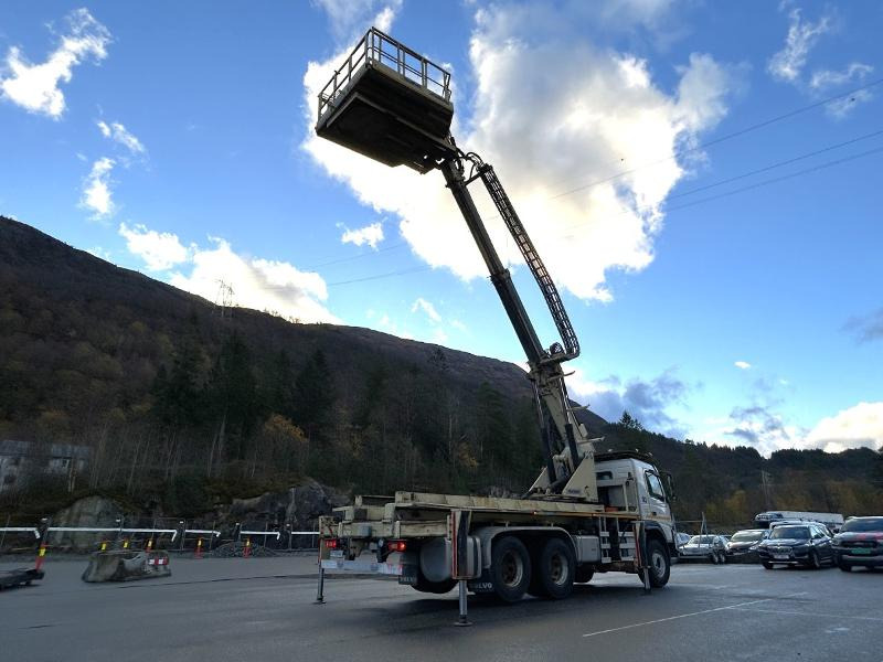 2013 Volvo FMX 370 6X4 med NORMET Esslift 1000 plattform / korg - nylig EU godkjent - Komunalno/ Posebno vozilo: slika 3 2013 Volvo FMX 370 6X4 med NORMET Esslift 1000 plattform / korg - nylig EU godkjent - Komunalno/ Posebno vozilo: slika 3