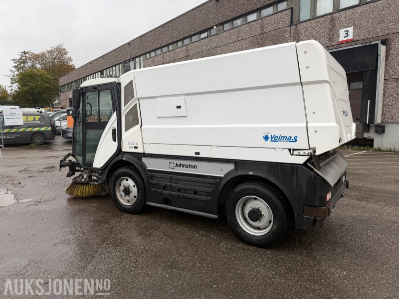 2017 JOHNSTON C401 Kompaktfeiemaskin 5,6 m3 - Komunalno/ Posebno vozilo: slika 3 2017 JOHNSTON C401 Kompaktfeiemaskin 5,6 m3 - Komunalno/ Posebno vozilo: slika 3