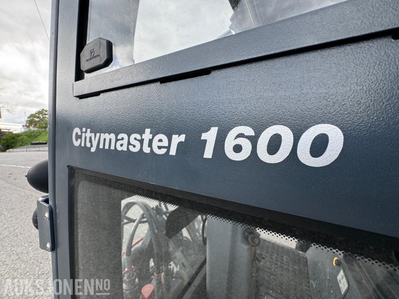 Komunalno/ Posebno vozilo 2018 Hako Citymaster 1600 - Vei, gate og gulv feiemaskin - Redskapsbærer med kosteaggregat for gang/vei og børsteaggregat for gulv: slika 11