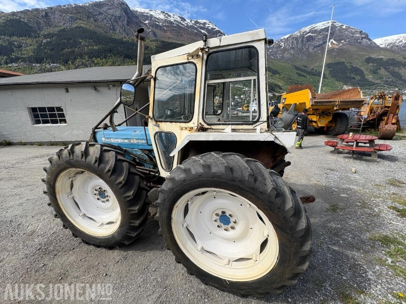 Lothepus selger sin 1970 Ford County 754 Super Four - Traktor: slika 5 Lothepus selger sin 1970 Ford County 754 Super Four - Traktor: slika 5