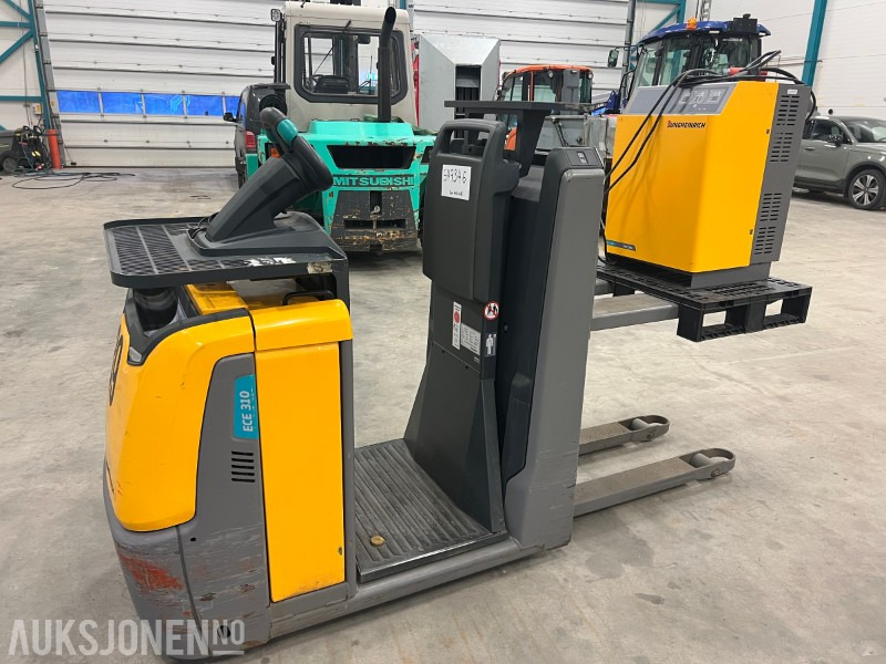 2017 Jungheinrich ECE 310 HP - Oprema za rokovanje z materiali: slika 1 2017 Jungheinrich ECE 310 HP - Oprema za rokovanje z materiali: slika 1