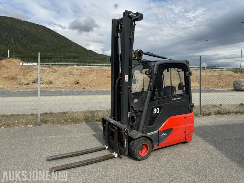 2017 Linde E18 motvektstruck, løftehøyde 6515, løftekapasitet 1800 kg - Oprema za rokovanje z materiali: slika 1 2017 Linde E18 motvektstruck, løftehøyde 6515, løftekapasitet 1800 kg - Oprema za rokovanje z materiali: slika 1
