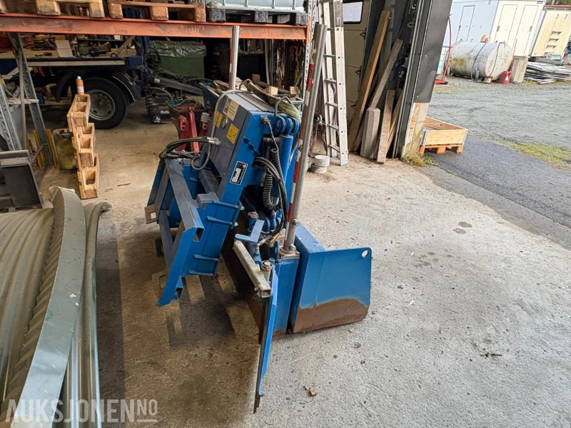 2014 AP LEVELLER 1400 / PLANERINGSSKJÆR MED TVERRFALLSENSOR OG LASERMOTTAKERE - Priključek za Gradbeni stroj: slika 5 2014 AP LEVELLER 1400 / PLANERINGSSKJÆR MED TVERRFALLSENSOR OG LASERMOTTAKERE - Priključek za Gradbeni stroj: slika 5