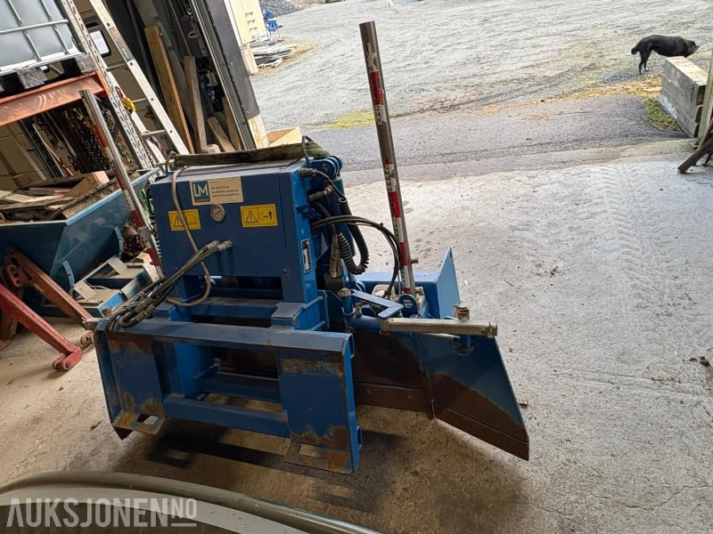 2014 AP LEVELLER 1400 / PLANERINGSSKJÆR MED TVERRFALLSENSOR OG LASERMOTTAKERE - Priključek za Gradbeni stroj: slika 4 2014 AP LEVELLER 1400 / PLANERINGSSKJÆR MED TVERRFALLSENSOR OG LASERMOTTAKERE - Priključek za Gradbeni stroj: slika 4