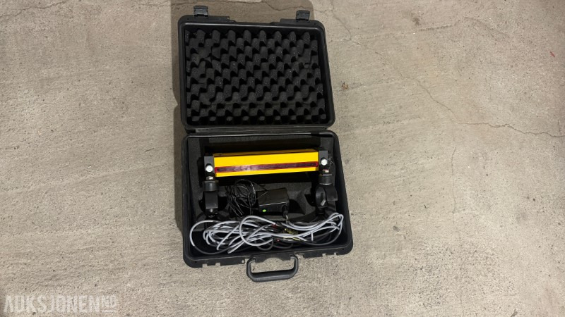 MR360N Maskin lasermottaker graver - Priključek za Gradbeni stroj: slika 1 MR360N Maskin lasermottaker graver - Priključek za Gradbeni stroj: slika 1