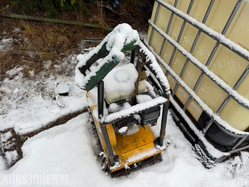 NTC VDR 24 vibroplate - Priključek za Gradbeni stroj: slika 2 NTC VDR 24 vibroplate - Priključek za Gradbeni stroj: slika 2