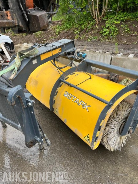 Stark 300 feiekost til hjullaster med stort og lite bm feste - Priključek za Gradbeni stroj: slika 2 Stark 300 feiekost til hjullaster med stort og lite bm feste - Priključek za Gradbeni stroj: slika 2