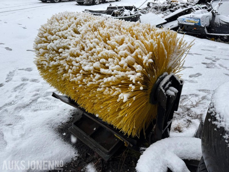 Stark hydraulisk feiekost S60 med Engcon EC-Oil - Priključek za Gradbeni stroj: slika 4 Stark hydraulisk feiekost S60 med Engcon EC-Oil - Priključek za Gradbeni stroj: slika 4