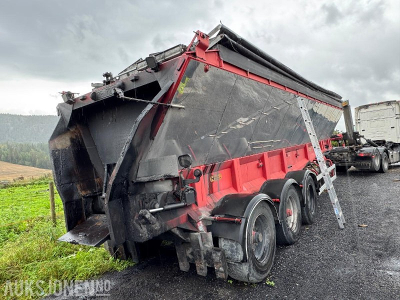 1997 R-R-Trailer asfaltsemi med transportbånd - Prikolica: slika 5 1997 R-R-Trailer asfaltsemi med transportbånd - Prikolica: slika 5