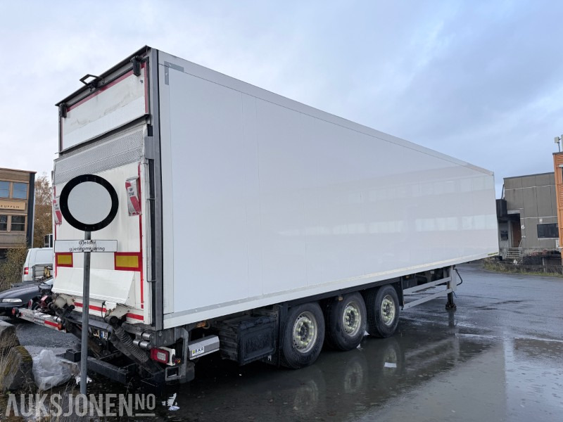 2020 Schmitz Cargobull thermotralle - med bakløft - Prikolica: slika 4 2020 Schmitz Cargobull thermotralle - med bakløft - Prikolica: slika 4