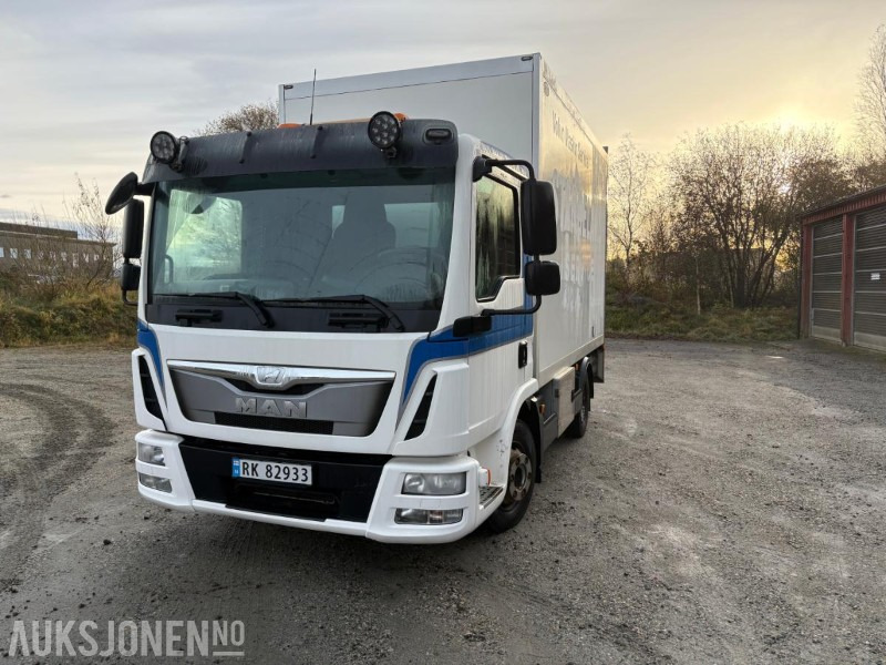 2013 MAN TGL 3 seter Euro6 4X2 skap m/varme og innredning - Tovornjak: slika 1 2013 MAN TGL 3 seter Euro6 4X2 skap m/varme og innredning - Tovornjak: slika 1