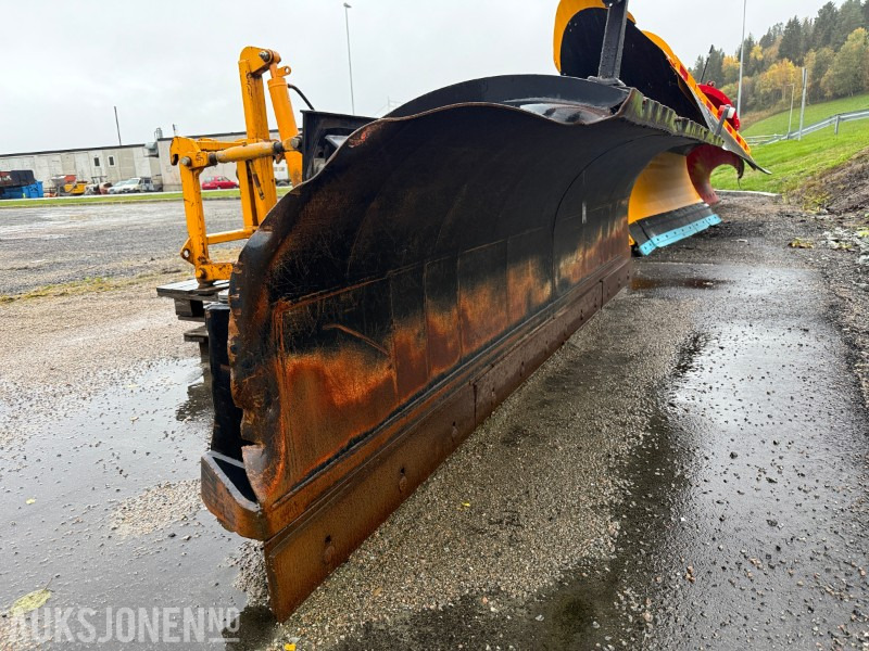 Tovornjak Gradmeko Plog med Markeringslys, Paralellogram og Fjærbelastet slitestål: slika 6