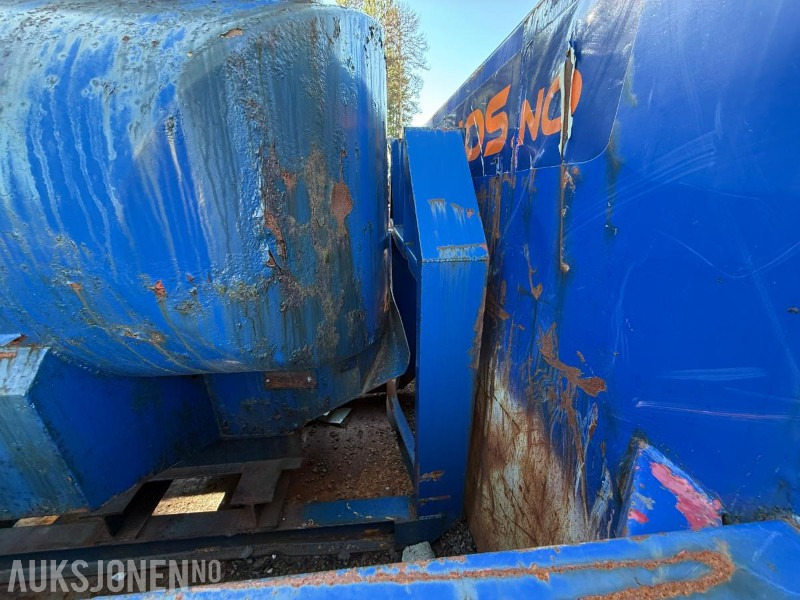 Vanntank på krokløftramme - Gradbena oprema: slika 5 Vanntank på krokløftramme - Gradbena oprema: slika 5