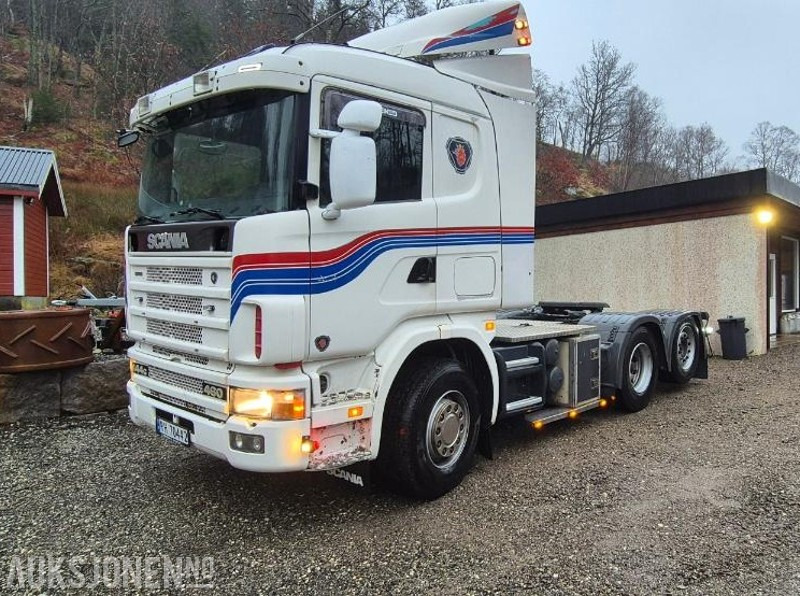 1999 Scania R-serie R144 trekkvogn med hydraulikk NY EU OG SKRIVERKONTROLL - Vlačilec: slika 1 1999 Scania R-serie R144 trekkvogn med hydraulikk NY EU OG SKRIVERKONTROLL - Vlačilec: slika 1