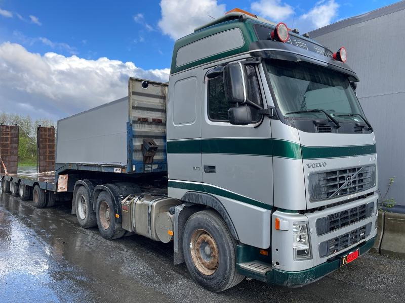 2005 Volvo FH16 6x4 Trekkvogn med Vang SHSL 1111TS maskinhenger - Vlačilec: slika 3 2005 Volvo FH16 6x4 Trekkvogn med Vang SHSL 1111TS maskinhenger - Vlačilec: slika 3