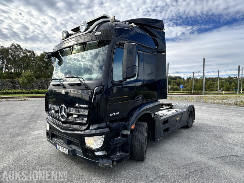 2018 Mercedes-Benz 2046LS 4X2 963402 12 - Vlačilec: slika 1 2018 Mercedes-Benz 2046LS 4X2 963402 12 - Vlačilec: slika 1