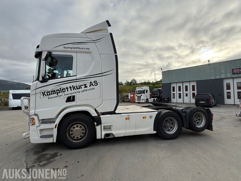 2021 Scania R-serie R590 6x2 - Vlačilec: slika 4 2021 Scania R-serie R590 6x2 - Vlačilec: slika 4