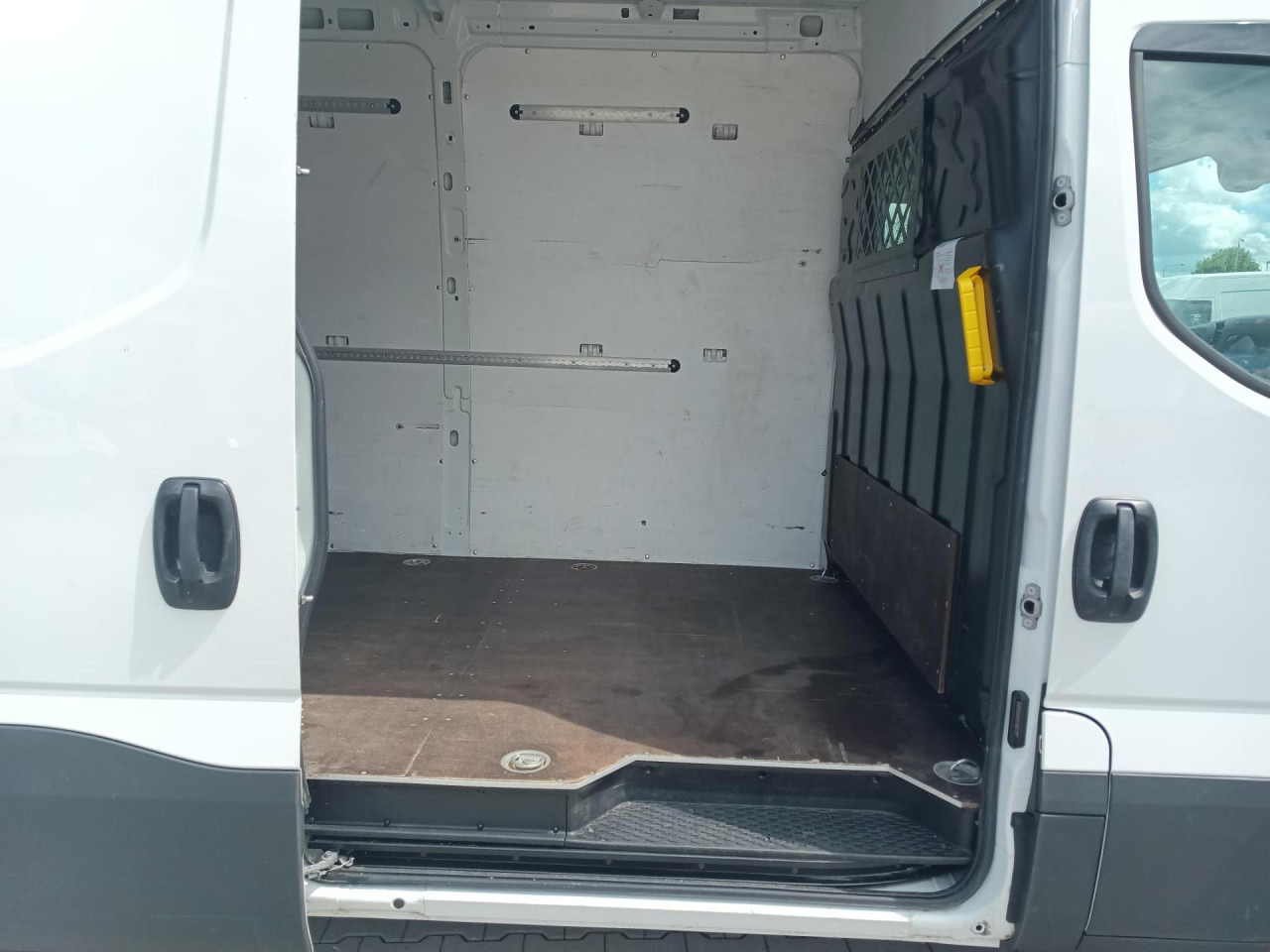 Furgon IVECO Daily 35S16V: slika 12