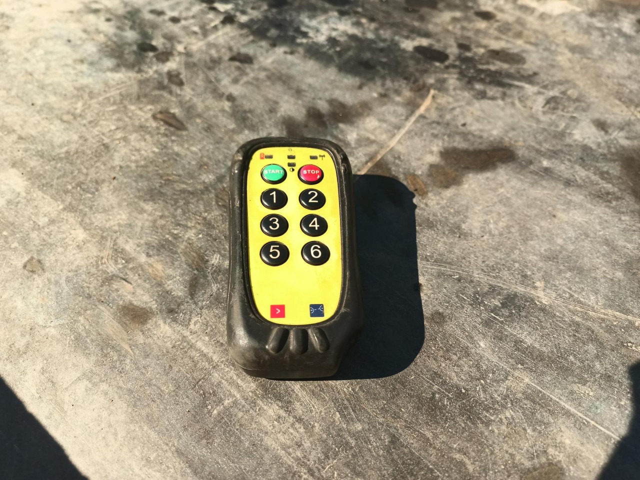 MERCEDES-BENZ Atego 1323 L - Tovornjak zabojnik: slika 3 MERCEDES-BENZ Atego 1323 L - Tovornjak zabojnik: slika 3