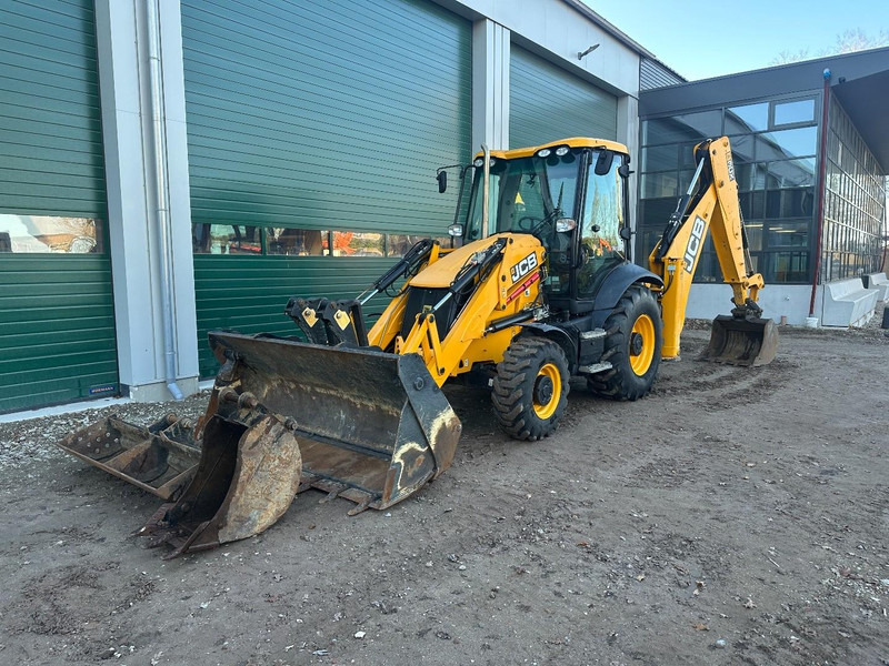 JCB 3CX 14 Excellent condition - LOW Hours - 3 digging buckets - Bager nakladalec: slika 1 JCB 3CX 14 Excellent condition - LOW Hours - 3 digging buckets - Bager nakladalec: slika 1