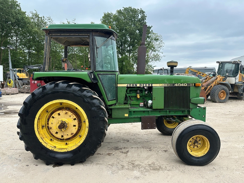 John Deere 4040 - Traktor: slika 4 John Deere 4040 - Traktor: slika 4