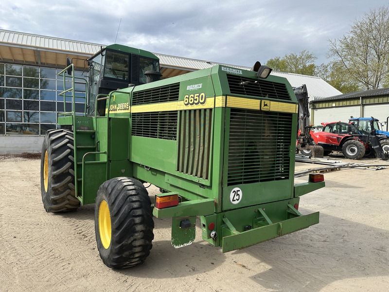 John Deere 6650 FOR PARTS - Kombajn za krmo: slika 3 John Deere 6650 FOR PARTS - Kombajn za krmo: slika 3