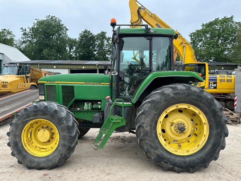 John Deere 7700 PowerQuad - Front linkage - Traktor: slika 3 John Deere 7700 PowerQuad - Front linkage - Traktor: slika 3