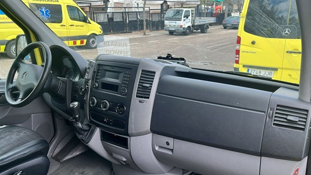 Mercedes Benz AMBULANCE Lot of 10 units Sprinter 313 CDI Automatic lizing Mercedes Benz AMBULANCE Lot of 10 units Sprinter 313 CDI Automatic: slika 6