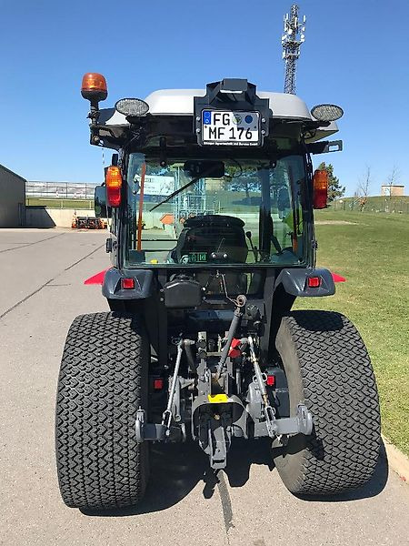 Massey Ferguson MF 1750 M HC - Traktor: slika 2 Massey Ferguson MF 1750 M HC - Traktor: slika 2