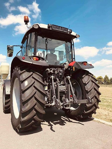 Massey Ferguson MF 5709 M Dyna-4 - Traktor: slika 3 Massey Ferguson MF 5709 M Dyna-4 - Traktor: slika 3