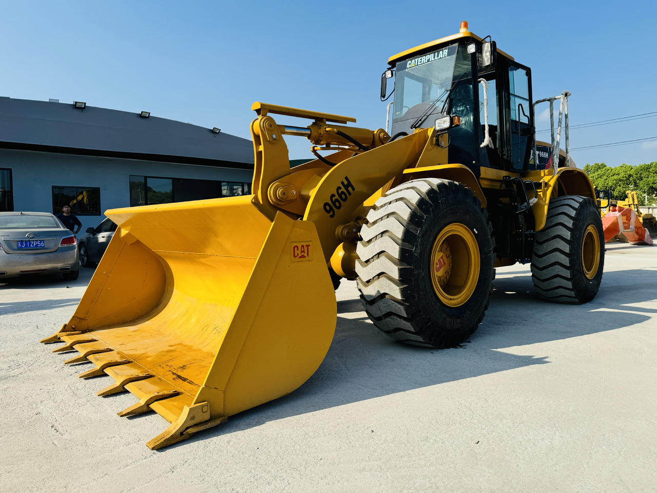 Caterpillar CAT 966 966H 966F 966G 6 Ton Used Wheel Loader and Similar Front Loaders Are Ready to Work - Kolesni nakladalec: slika 3 Caterpillar CAT 966 966H 966F 966G 6 Ton Used Wheel Loader and Similar Front Loaders Are Ready to Work - Kolesni nakladalec: slika 3
