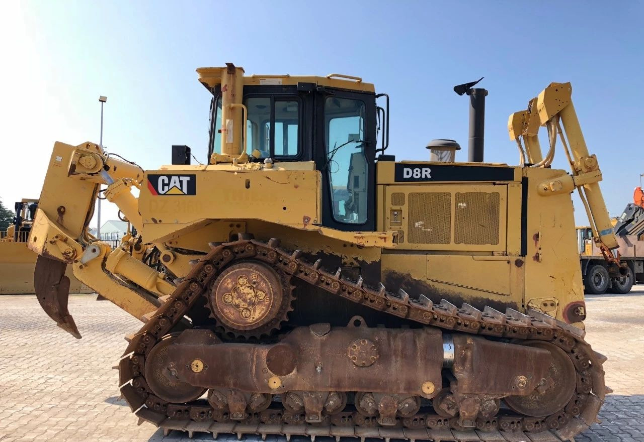 Caterpillar CAT D8R D8T Used Bulldozer D9R D7R D7G D7H D7E D6G D6R D6H Secondhand Bulldozers - Buldožer: slika 4 Caterpillar CAT D8R D8T Used Bulldozer D9R D7R D7G D7H D7E D6G D6R D6H Secondhand Bulldozers - Buldožer: slika 4