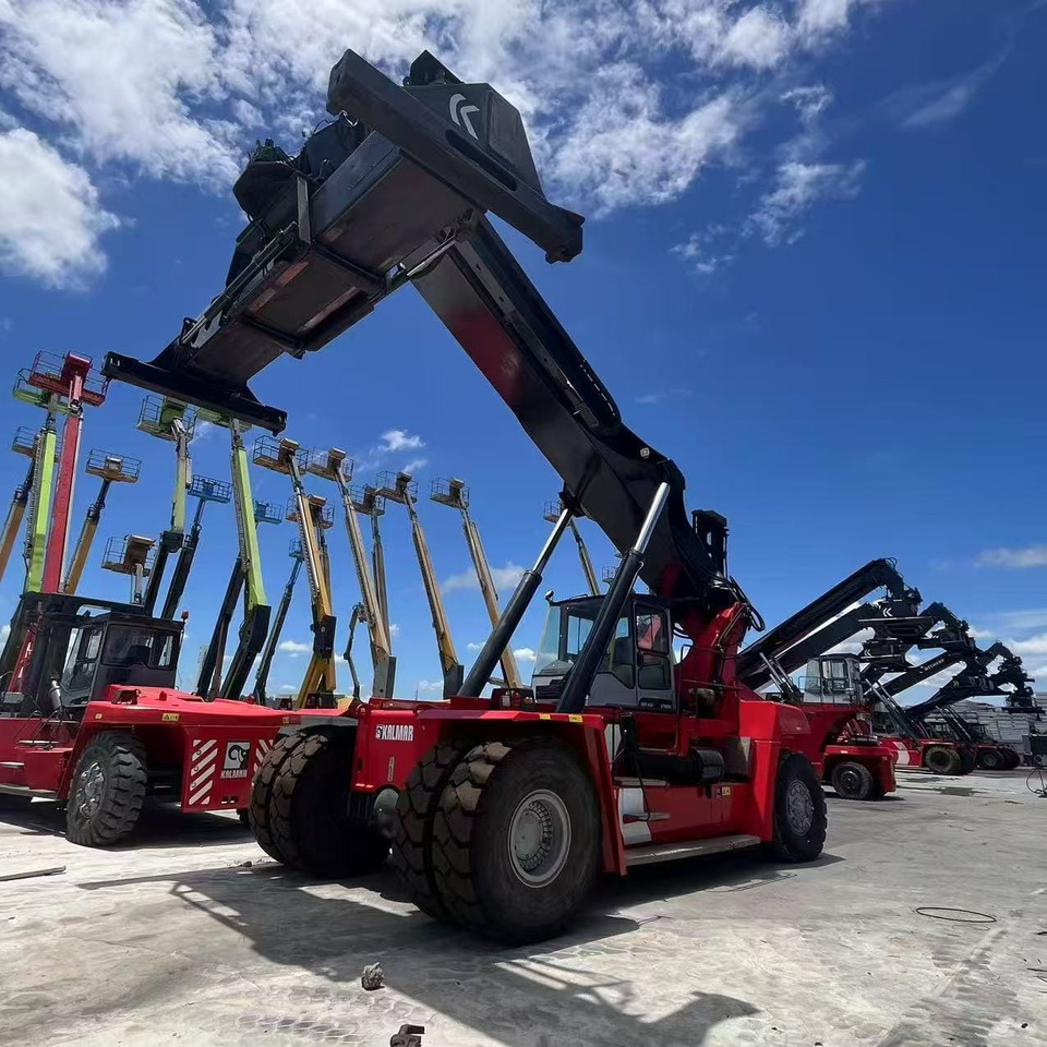KALMAR 45 Ton Kalmar Reach Stacker DRD450 DRF450 DRT450 Telescopic Handler DRT450 and Sany Liugong Reach Stackers Lifting Reach Stacker Forklift - Dosežni viličar: slika 3 KALMAR 45 Ton Kalmar Reach Stacker DRD450 DRF450 DRT450 Telescopic Handler DRT450 and Sany Liugong Reach Stackers Lifting Reach Stacker Forklift - Dosežni viličar: slika 3
