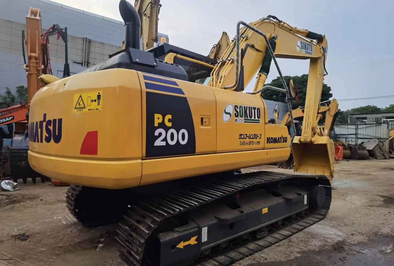 Komatsu PC200 PC210 PC220 Used Excavator in Excellent Work Condition - Bager goseničar: slika 5 Komatsu PC200 PC210 PC220 Used Excavator in Excellent Work Condition - Bager goseničar: slika 5