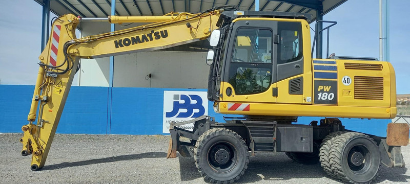 Komatsu PW180-10 - Bager na kolesih: slika 1 Komatsu PW180-10 - Bager na kolesih: slika 1