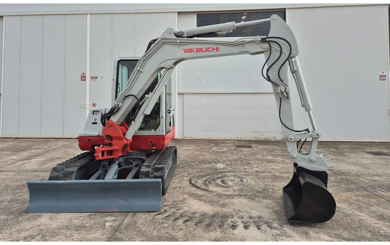 Takeuchi TB250 lizing Takeuchi TB250: slika 15