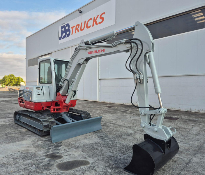 Takeuchi TB250 lizing Takeuchi TB250: slika 6