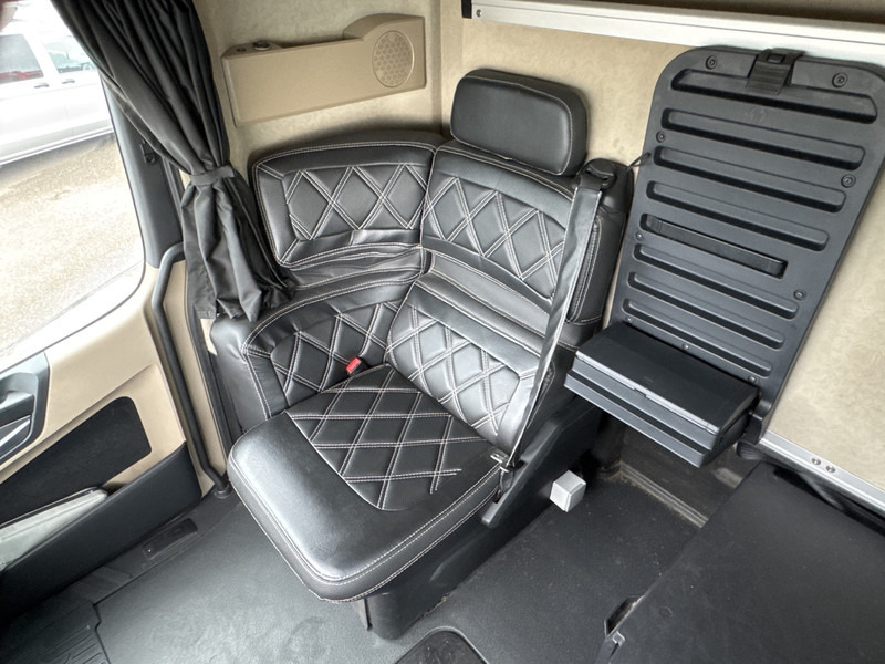 Mercedes-Benz Actros L-Gigaspacecabine 1845 LS Lowliner, Solostar Mirror cams , Leer , Euro 6 - Tovornjak-šasija: slika 4 Mercedes-Benz Actros L-Gigaspacecabine 1845 LS Lowliner, Solostar Mirror cams , Leer , Euro 6 - Tovornjak-šasija: slika 4