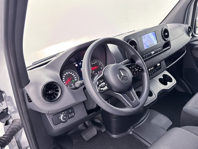 Mercedes-Benz Sprinter 316 CDI Navigatie Betimmering Oprijplaat Nap 1e eigenaar Achteruitrijcamera Apple Carplay/Android Auto Euro 6 - Mali kombi: slika 5 Mercedes-Benz Sprinter 316 CDI Navigatie Betimmering Oprijplaat Nap 1e eigenaar Achteruitrijcamera Apple Carplay/Android Auto Euro 6 - Mali kombi: slika 5