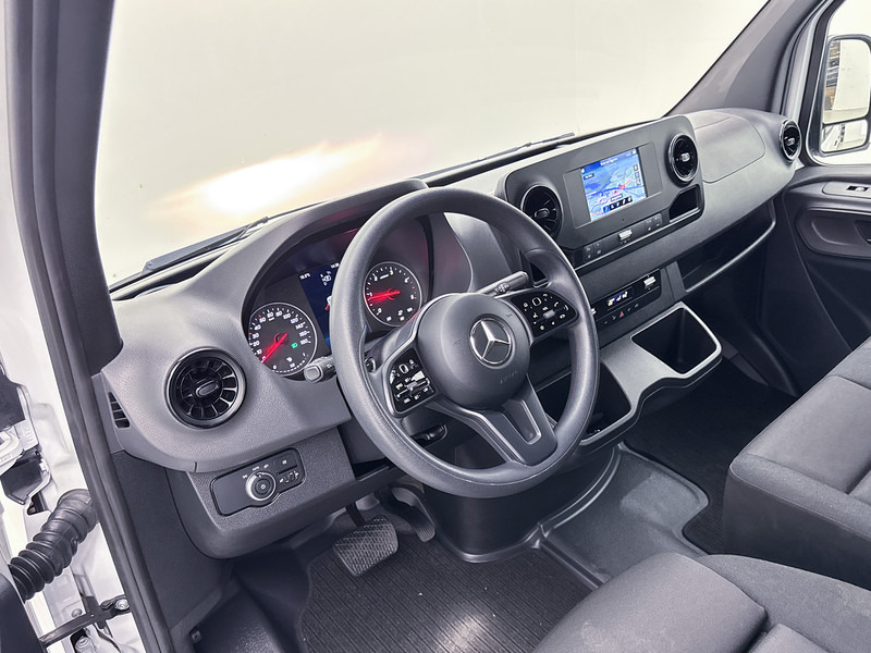 Mercedes-Benz Sprinter 317 1.9 CDI L2H2 Navigatie Achteruitrijcamera Apple Carplay/Android Auto Betimmering Cruise Control - Mali kombi: slika 4 Mercedes-Benz Sprinter 317 1.9 CDI L2H2 Navigatie Achteruitrijcamera Apple Carplay/Android Auto Betimmering Cruise Control - Mali kombi: slika 4