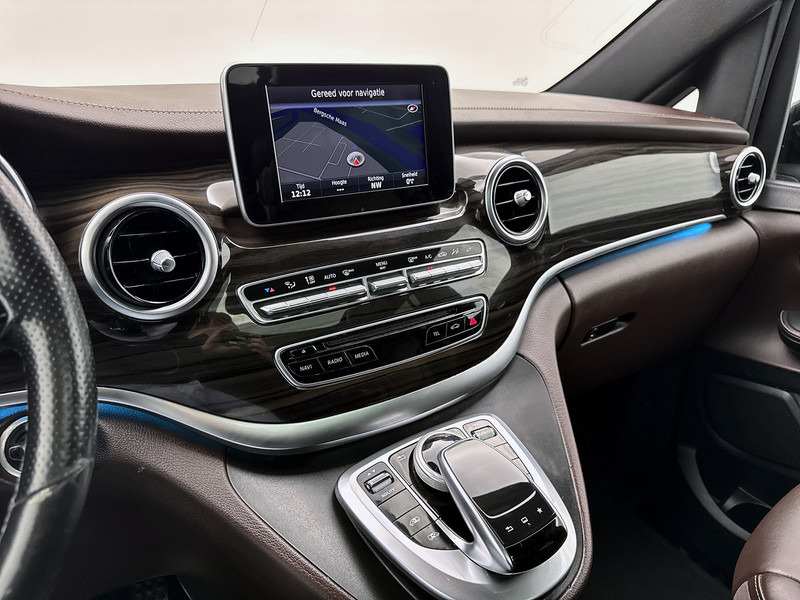 Mercedes-Benz V-Klasse 220d Lang Avantgarde Edition 8 Persoons incl. BPM Elektr schuifdeuren Nappa Leder Pano 8 zitplaatsen Geel kenteken - Minibus, Potniški kombi: slika 5 Mercedes-Benz V-Klasse 220d Lang Avantgarde Edition 8 Persoons incl. BPM Elektr schuifdeuren Nappa Leder Pano 8 zitplaatsen Geel kenteken - Minibus, Potniški kombi: slika 5