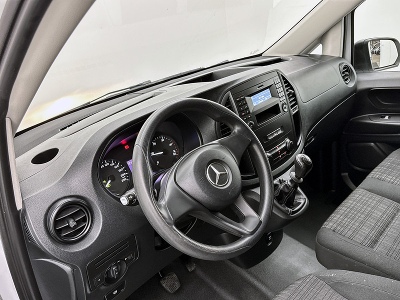 Mercedes-Benz Vito 109 CDI Functional Trekhaak Inrichting Betimmering - Mali kombi: slika 5 Mercedes-Benz Vito 109 CDI Functional Trekhaak Inrichting Betimmering - Mali kombi: slika 5