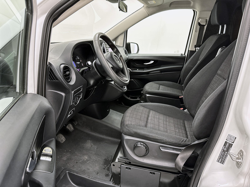 Mercedes-Benz Vito 109 CDI Lang Navigatie Trekhaak Airco - Mali kombi: slika 5 Mercedes-Benz Vito 109 CDI Lang Navigatie Trekhaak Airco - Mali kombi: slika 5