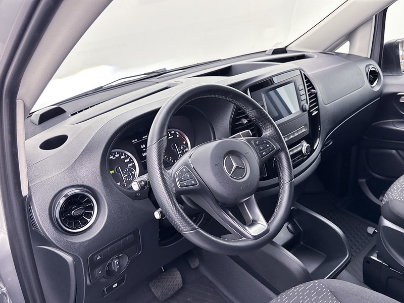 Mercedes-Benz Vito 114 CDI Extra Lang DC 19" inch AMG Dubbele Cabine XL LED Trekhaak Apple Carplay/Android Auto Achteruitrijcamera Cruise Control - Mali kombi, Dostavno vozilo z dvojno kabino: slika 5 Mercedes-Benz Vito 114 CDI Extra Lang DC 19" inch AMG Dubbele Cabine XL LED Trekhaak Apple Carplay/Android Auto Achteruitrijcamera Cruise Control - Mali kombi, Dostavno vozilo z dvojno kabino: slika 5