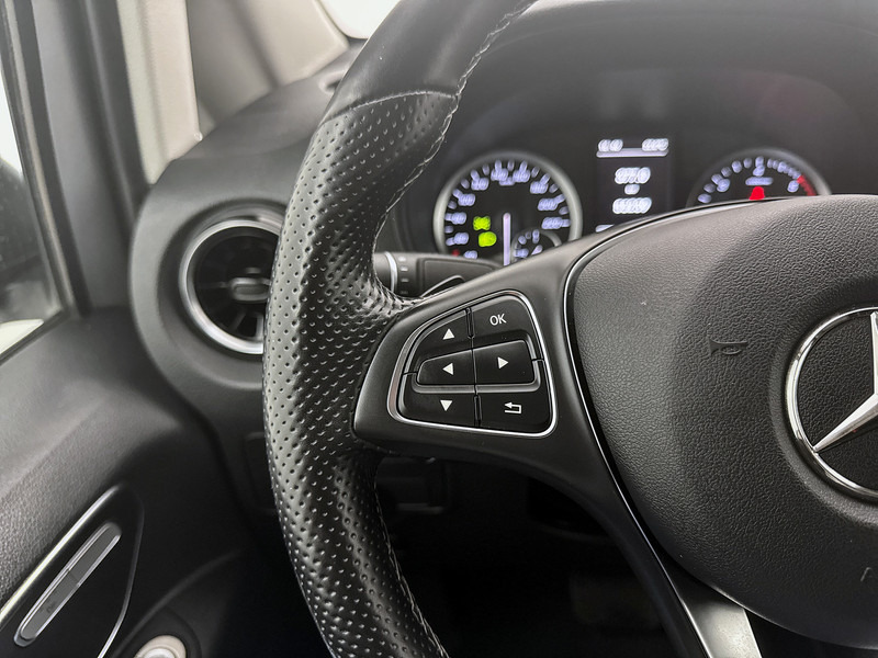 Mercedes-Benz Vito 119 CDI Lang Led Climate control Klasse 3 alarm Betimmering L2 Automaat Trekhaak 2.5t NAP Euro 6 - Mali kombi: slika 5 Mercedes-Benz Vito 119 CDI Lang Led Climate control Klasse 3 alarm Betimmering L2 Automaat Trekhaak 2.5t NAP Euro 6 - Mali kombi: slika 5