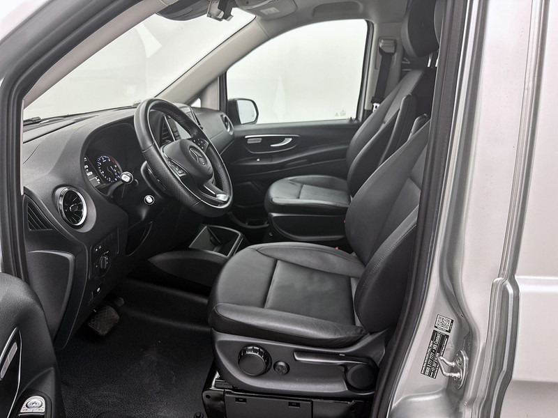 Mercedes-Benz Vito 119 CDI Lang Led Climate control Klasse 3 alarm Betimmering L2 Automaat Trekhaak 2.5t NAP Euro 6 - Mali kombi: slika 4 Mercedes-Benz Vito 119 CDI Lang Led Climate control Klasse 3 alarm Betimmering L2 Automaat Trekhaak 2.5t NAP Euro 6 - Mali kombi: slika 4