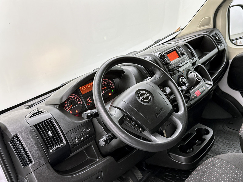 Opel Movano 2.2D 140 Zwaar L4H3 Edition Imperiaal Trekhaak 3000kg Cruise control Airco - Furgon: slika 4 Opel Movano 2.2D 140 Zwaar L4H3 Edition Imperiaal Trekhaak 3000kg Cruise control Airco - Furgon: slika 4
