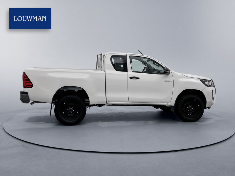 Toyota Hilux 2.4 D-4D Comfort 4x4 Xtra Cab NIEUW 3500KG Trekgewicht Cruise Control Airco - Poltovornjak: slika 3 Toyota Hilux 2.4 D-4D Comfort 4x4 Xtra Cab NIEUW 3500KG Trekgewicht Cruise Control Airco - Poltovornjak: slika 3