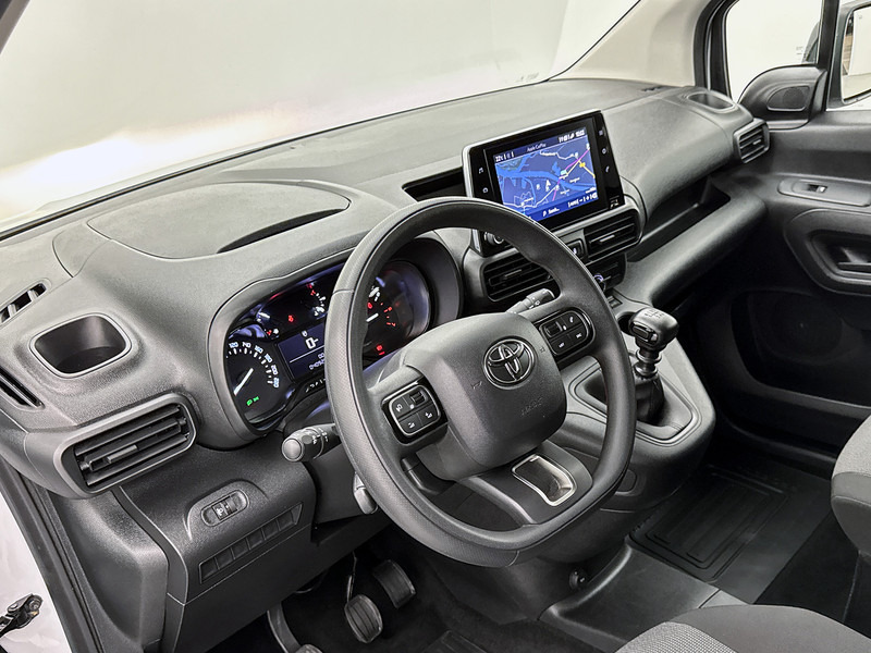 Toyota PROACE CITY 1.5 D-4D Live Navigatie Fabrieksgarantie Parkeersensoren Betimmering - Mali kombi: slika 4 Toyota PROACE CITY 1.5 D-4D Live Navigatie Fabrieksgarantie Parkeersensoren Betimmering - Mali kombi: slika 4